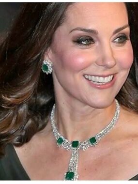 Emerald HALO Pendant Necklace 14k $2,500